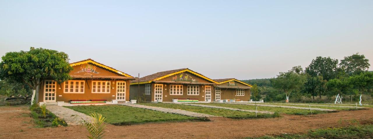 Wow Stayz2 Pachmarhi Foothill Cottages Exterior photo
